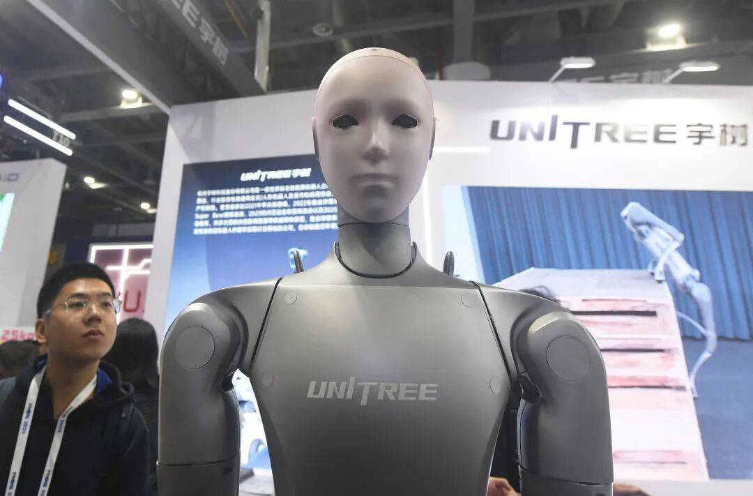 机器人因「手」再次延期;理想回应 MEGA 起火事件 极客早知道开元棋牌appChatGPT 上线「公司知识库」;Optimus(图4) 机器人因「手」再次延期;理想回应 MEGA 起火事件 极客早知道开元棋牌appChatGPT 上线「公司知识库」;Optimus(图4)